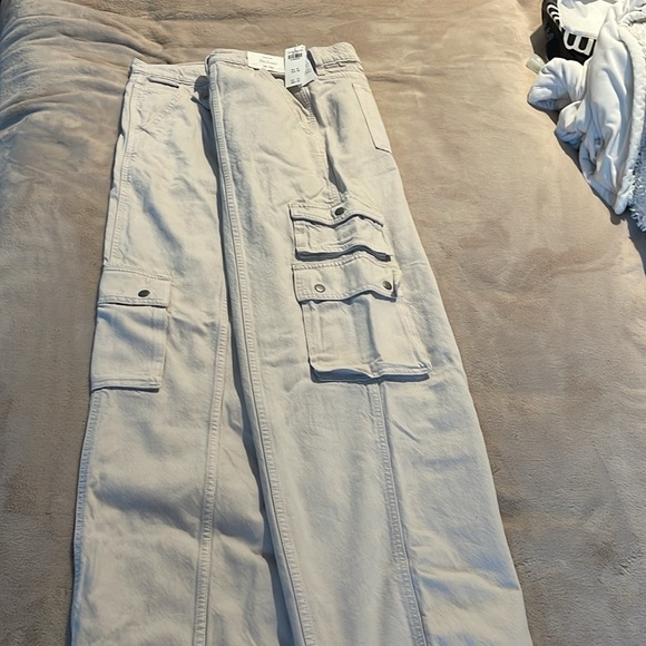Abercrombie and Fitch loose high rise pants NWT - Picture 3 of 9